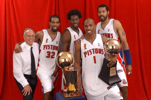 武切维奇在 武切维奇在