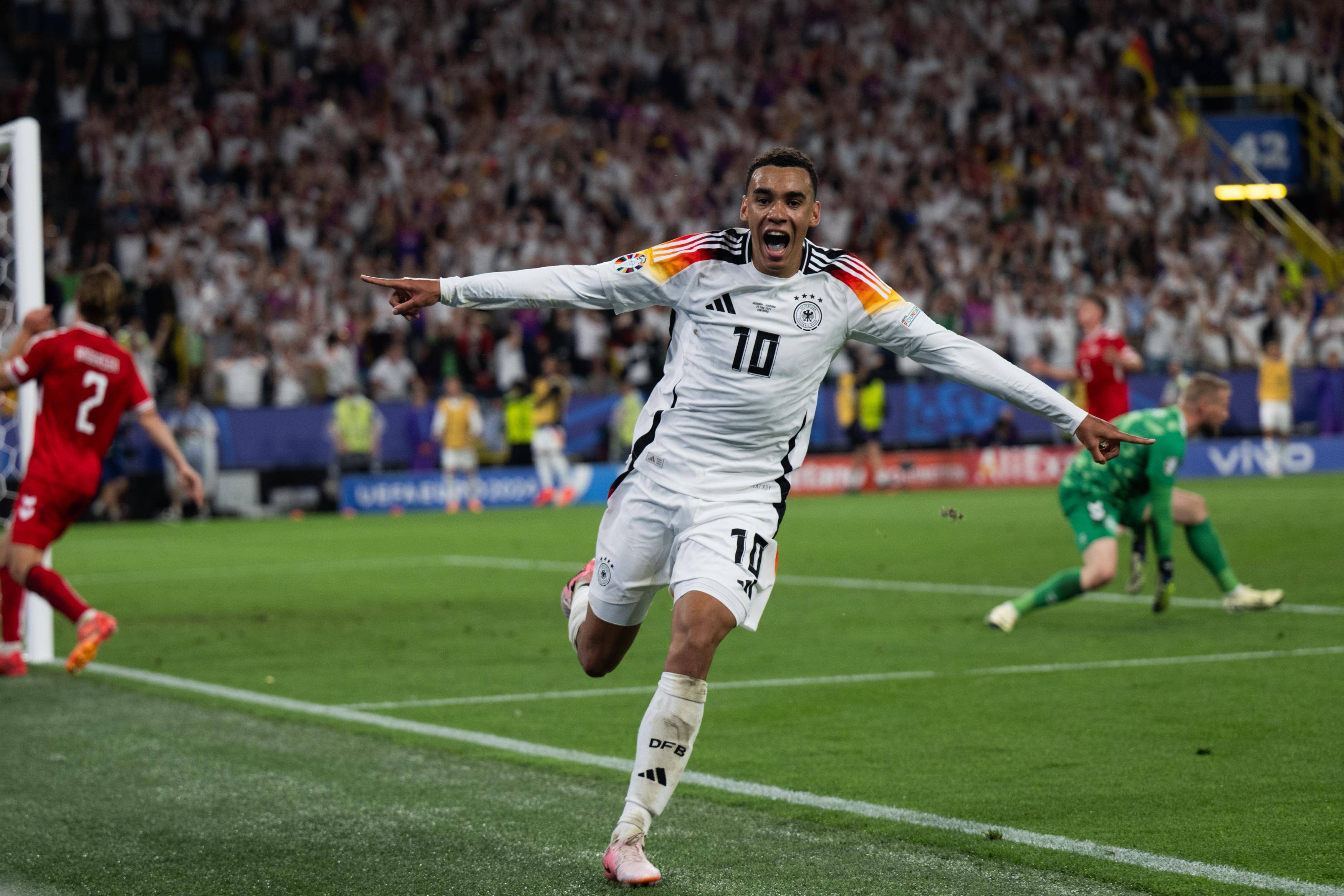 中期领先 中期领先