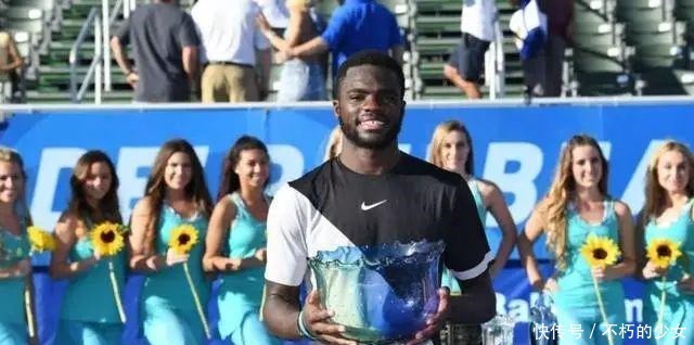 个天平上 个天平上